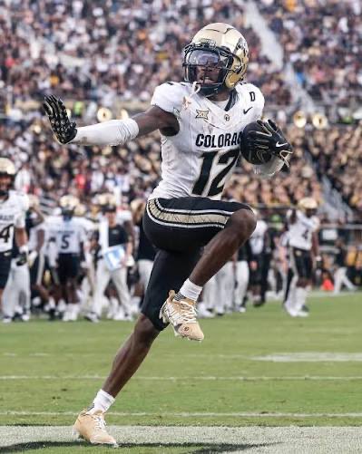 BrandonMurphy04's tweet photo. #AGTG Truly blessed to announce that I have received my 18th offer from @CUBuffsFootball  @BrennanMarion4 
@coachwil_412 @EatTeam_2 @bears_hc @Rivals @JoeFitz881 @PrepRedzone @WPIAL_Insider @TheWPIALEdition @247Sports https://t.co/uCdPpO8abH