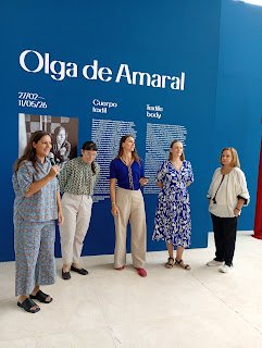 ArchivosDelSur's tweet photo. Se inauguraron dos exposiciones en el Malba:Cuerpo textil de Olga de Amaral y Mi corazón es un imán de Fernanda Laguna
https://t.co/k86XF122xU
@museomalba
@museoreinasofia
@julicye
#arte
#artetextil
#artecontemporaneo https://t.co/gUCmgwgXwO