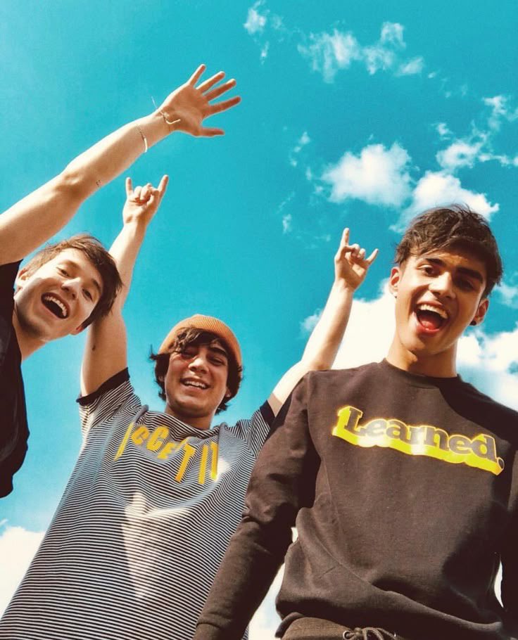 andrea ◟̽◞̽ tweet media