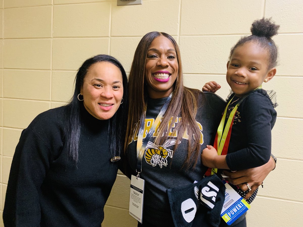 Jennifer Lynne Williams tweet media