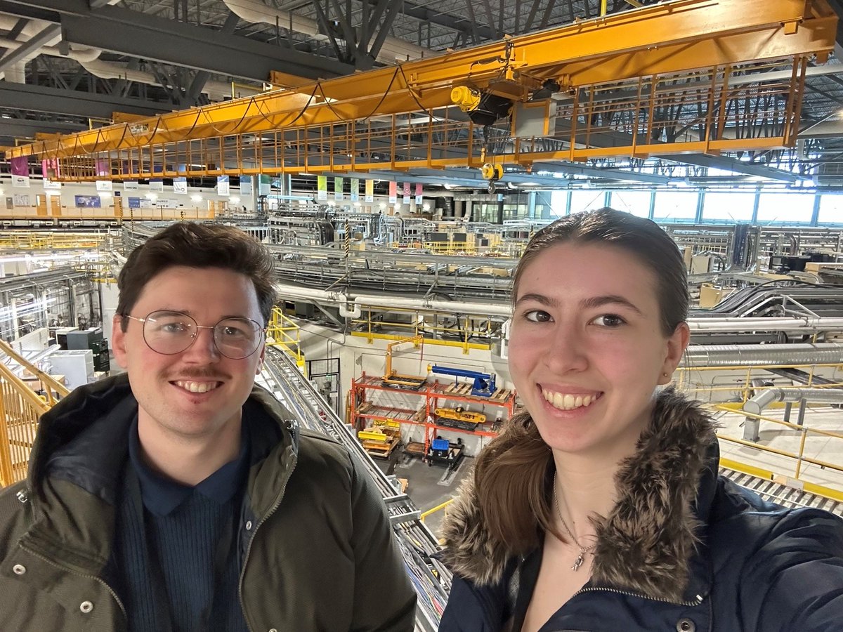 CanadianLightSource tweet media