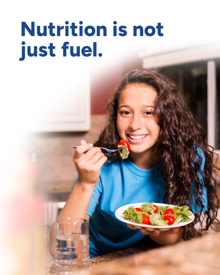 CAWellnessCoach's tweet photo. CA's historic investment in youth mental health means Certified Wellness Coaches help young people build healthy habits for mind and body. What we feed our bodies shapes how we feel and think. This #NationalNutritionMonth wellness isn't just a conversation. It's a daily practice. https://t.co/2CRuQ7KKDo