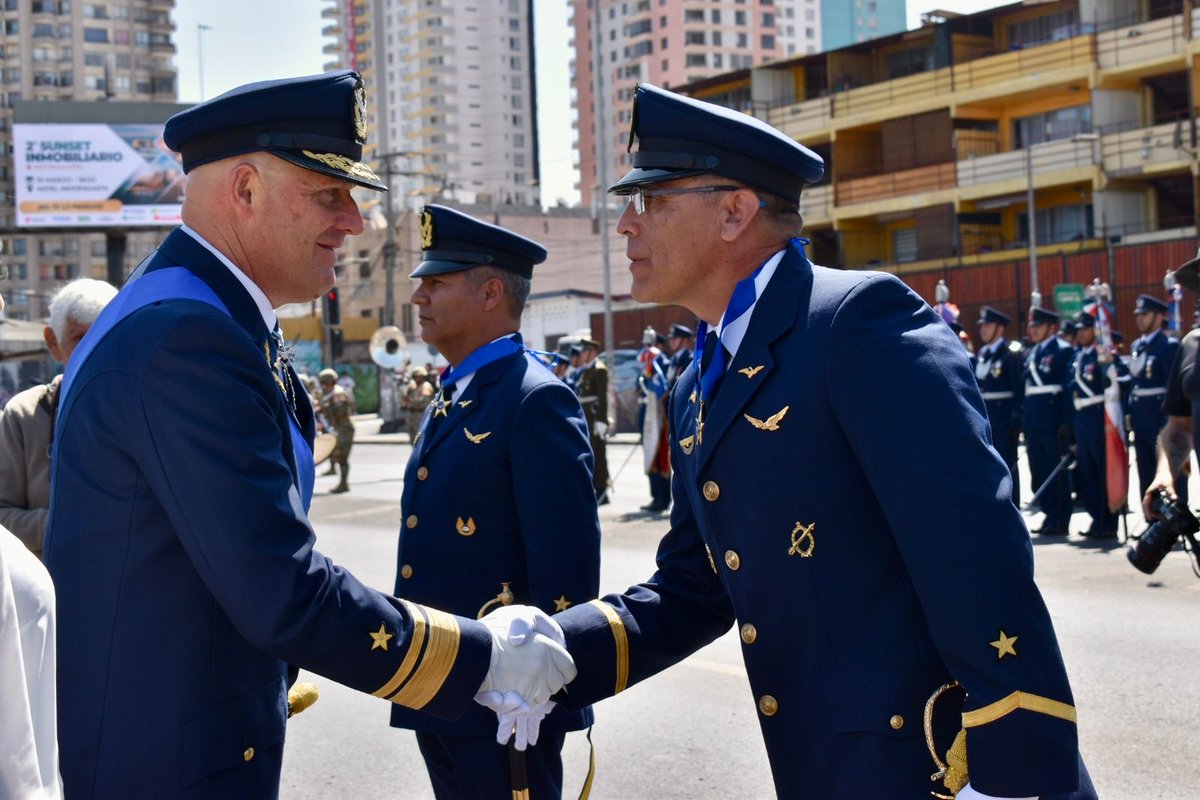 Fuerza Aérea de Chile tweet media