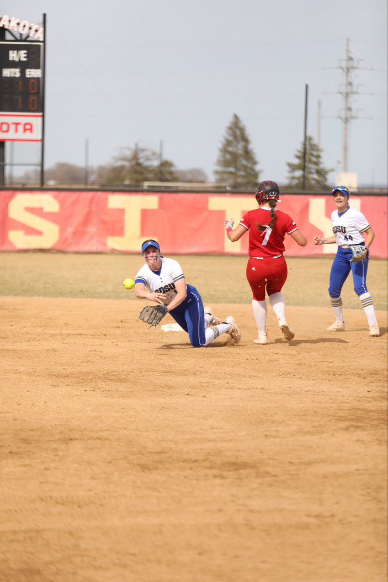 Jackrabbit Softball tweet media
