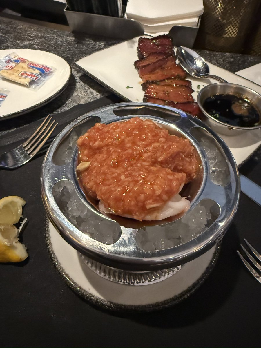 Jason Helmes tweet media