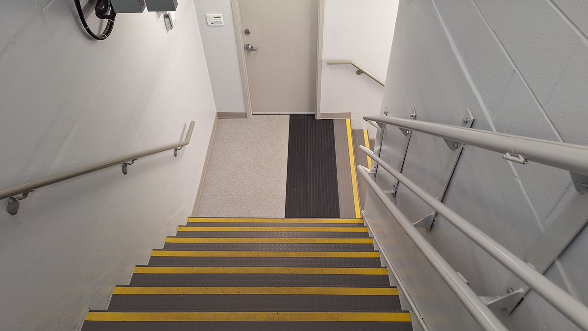 metrotowner's tweet image. 4/ Mar 2026, #Dollarama at Old Orchard in #Burnaby just opened. Big, impressive store, but hard to believe Burnaby Fire signed off on what looks like a basement trap with a stair lift as the only means to get mobility-impaired people in and out.