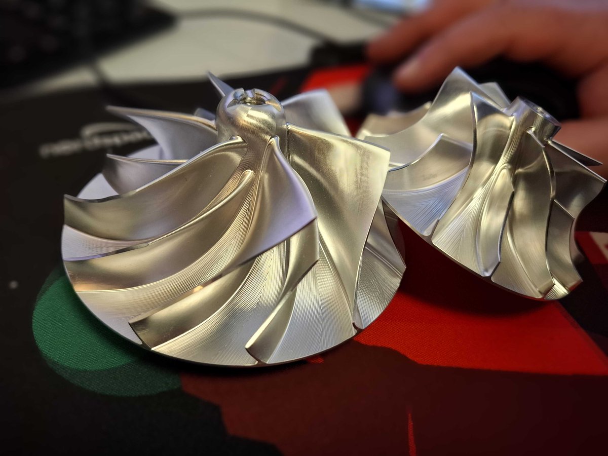 Rahul 🍁 tweet media