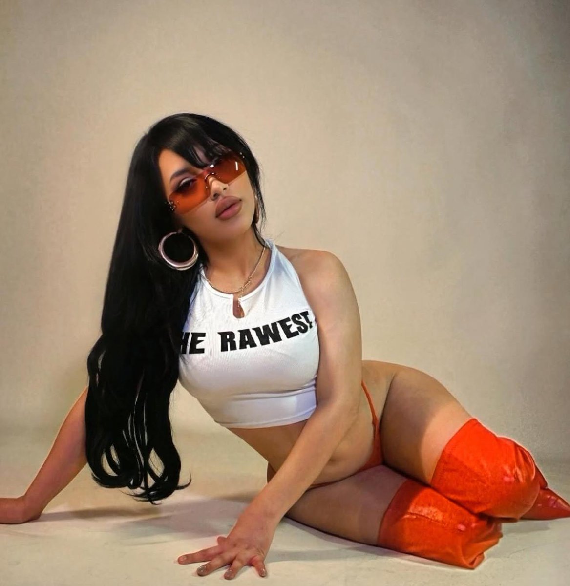 The spotlight loves rebels ... at Deja Vu Showgirls Bakersfield! 

Reservations > 661-322-7300
.
.
.
#BakersfieldNightlife #BestOfBakersfield #BakersfieldAfterDark #FridayVibes #FridayFun