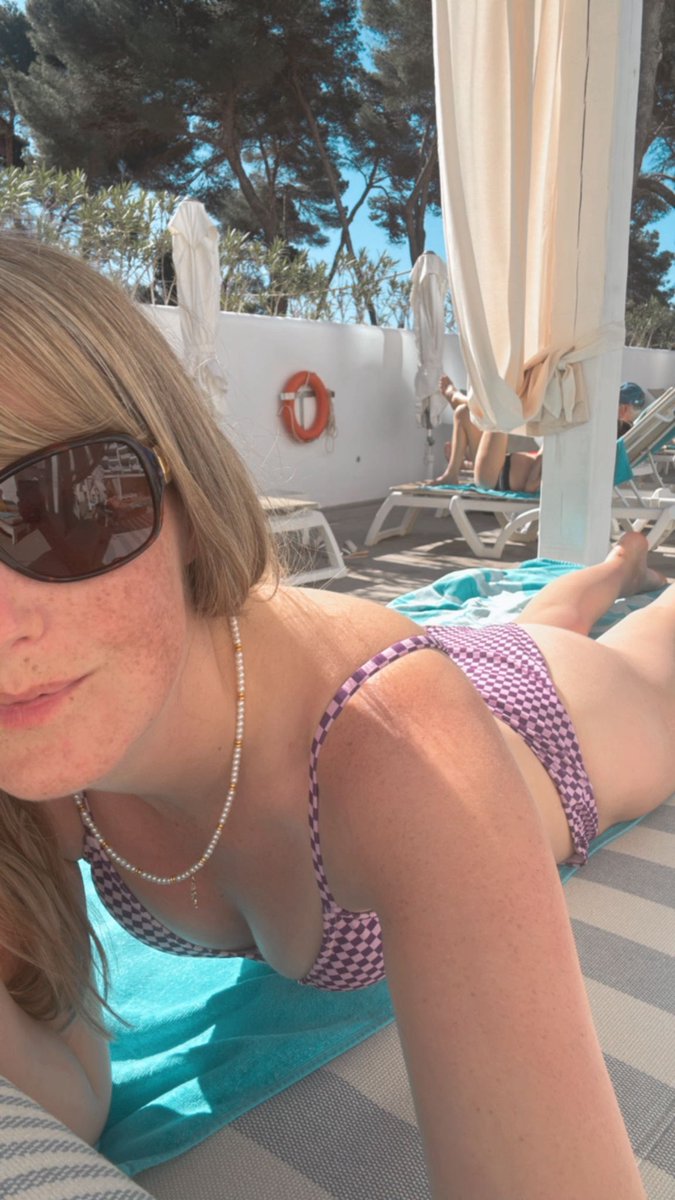 Scarlett Smith tweet media