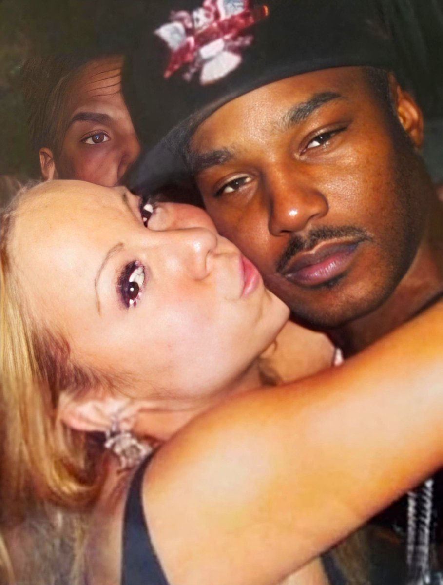 Strangé tweet media