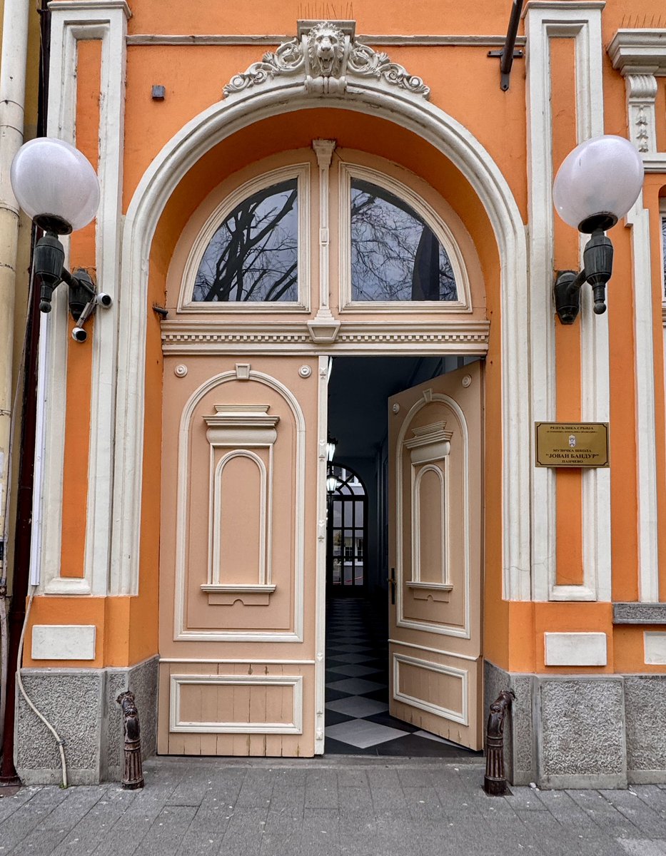 хвала пума tweet media