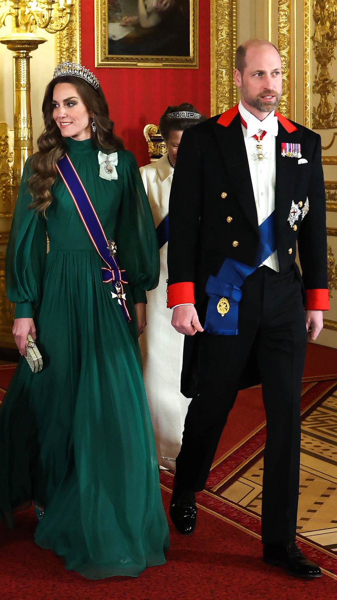 EXTRAbyMILE's tweet photo. The Prince and Princess of Wales at the state dinner for Nigeria's President. https://t.co/8gNrXvsweX