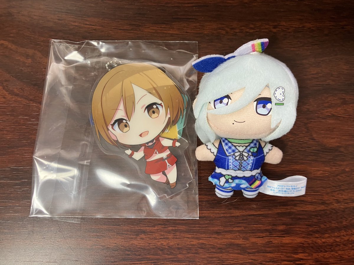 交換 買取 譲渡 取引 プロセカ　ローソンくじ

求　定価＋送料  もしくは　ALTの方

譲　画像のもの(MEIKO.雫)

郵送でのお取引希望
グッズ整理のため4月1日までにお相手決まらなければ処分予定