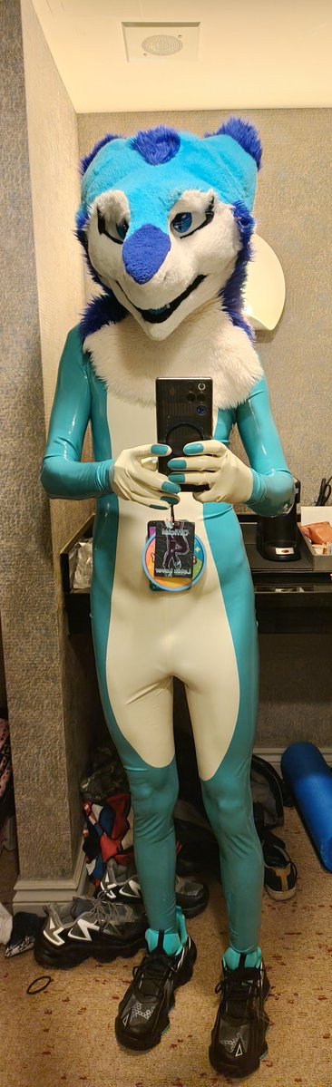 🎶DJ Mood-E🎶 @ Home ;3 tweet media