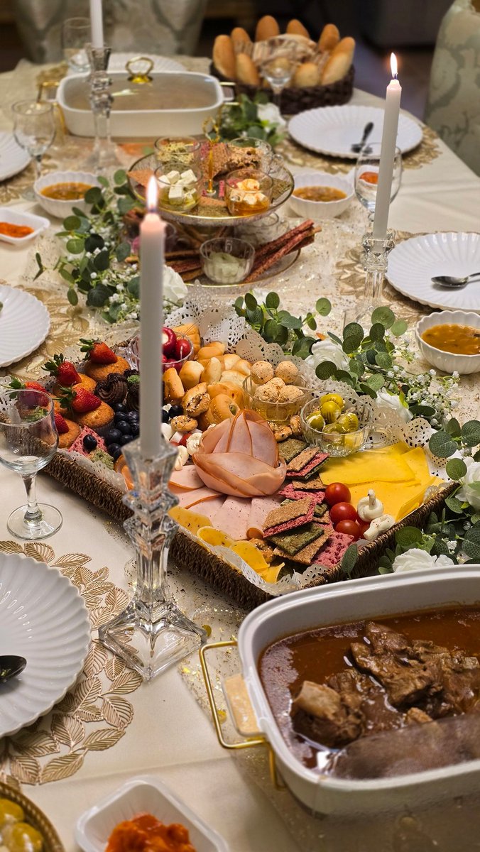 𝚂 𝙷 𝙰 𝙷 𝙰 𝙳 ~ tweet media