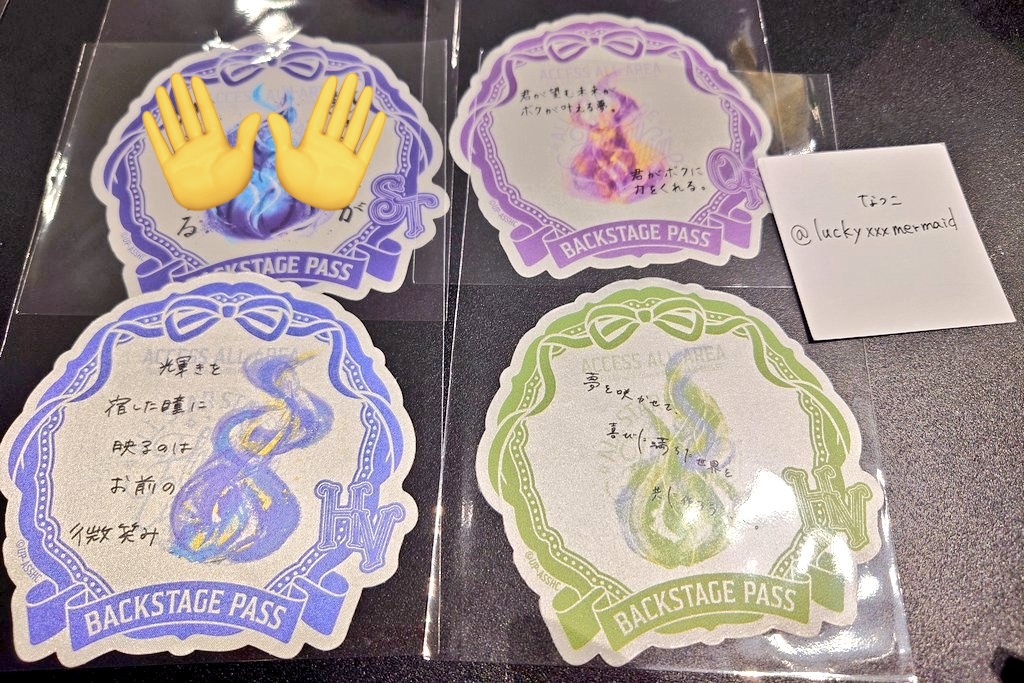 なつこ tweet media