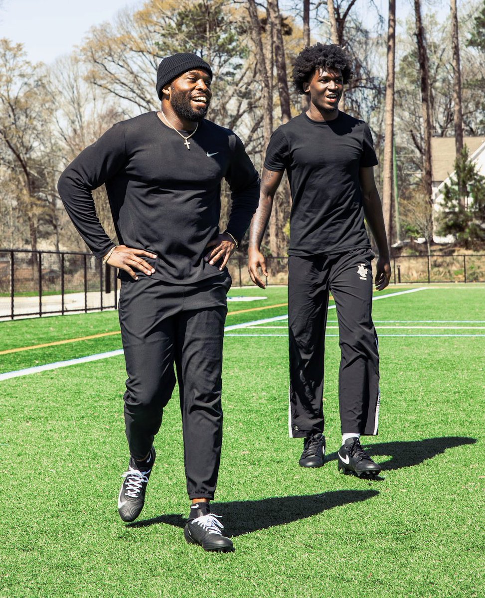 BrettGreenberg_'s tweet photo. Alabama true freshman CB @JordenEdmonds training with @I_Am_OD3 during spring break.

6-foot-3.

+13 pounds since arriving on campus.

Crimson Tide secondary is full of physical freaks.

📸 @edmonds_janae https://t.co/6C4m8unl1f