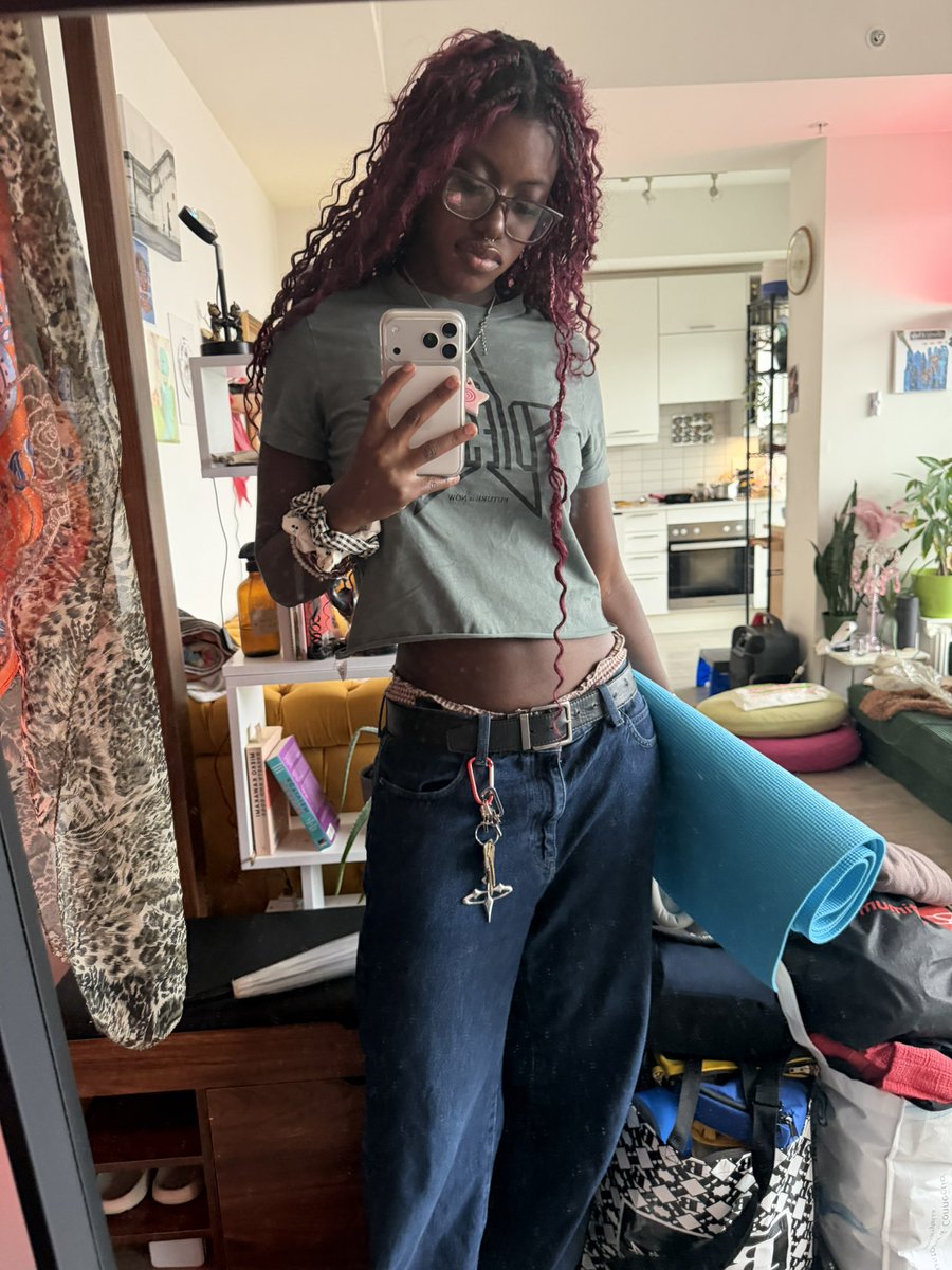 yizzy 🎸 tweet media