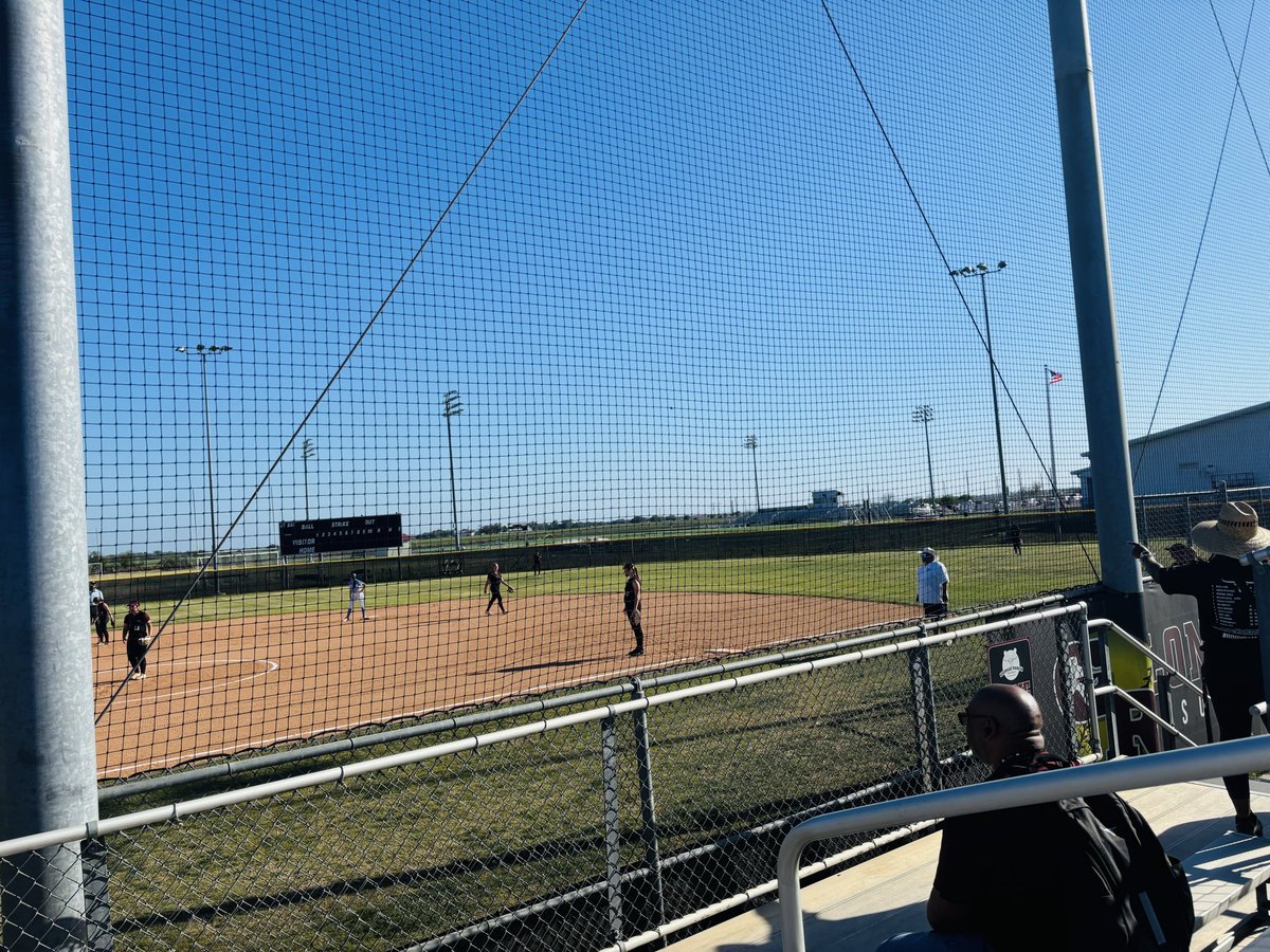 Lisa Keegan tweet media