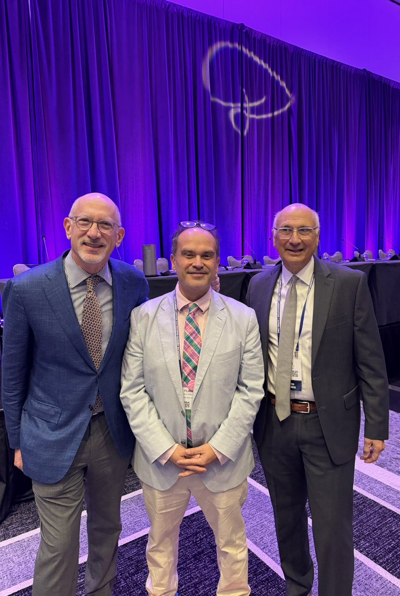 FlavioRochaMD's tweet image. Fond memories of my medical education and 
residency training where these two giants of 
the field guided me on the path to surgery 🪡

#Mentorship #MatchDay #PayItForward 

Great to 👀 them again @AHPBA #AHPBA26
