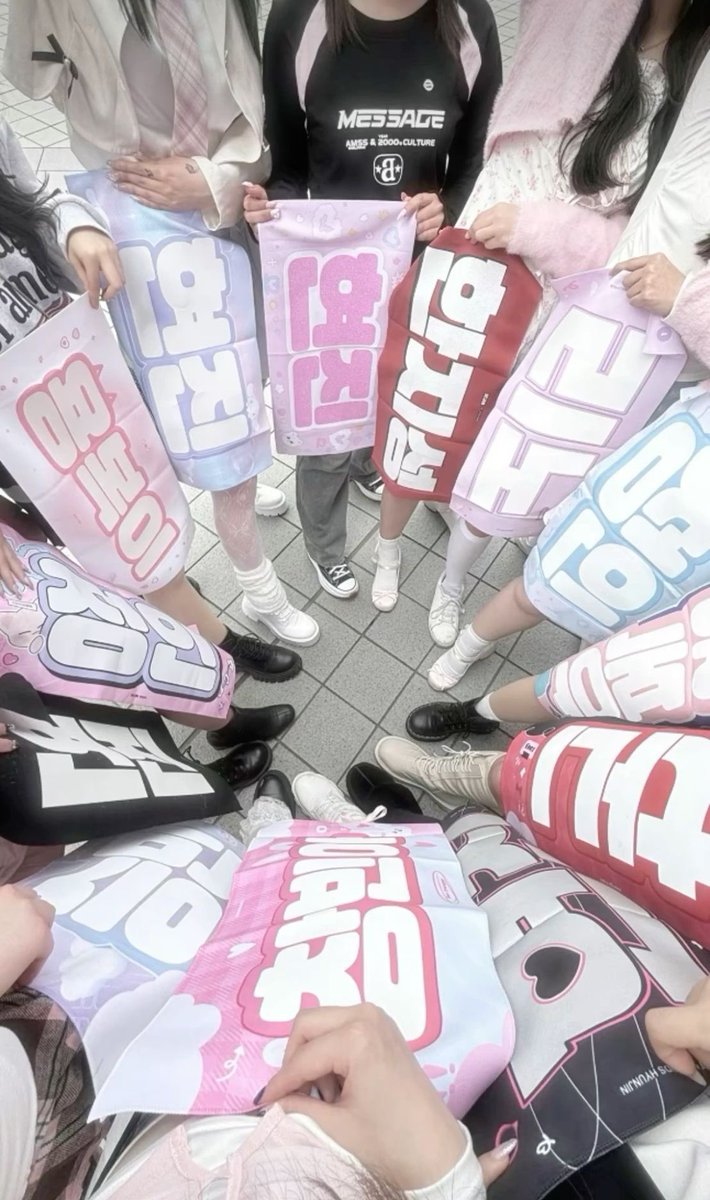 👼🏻🎀 tweet media