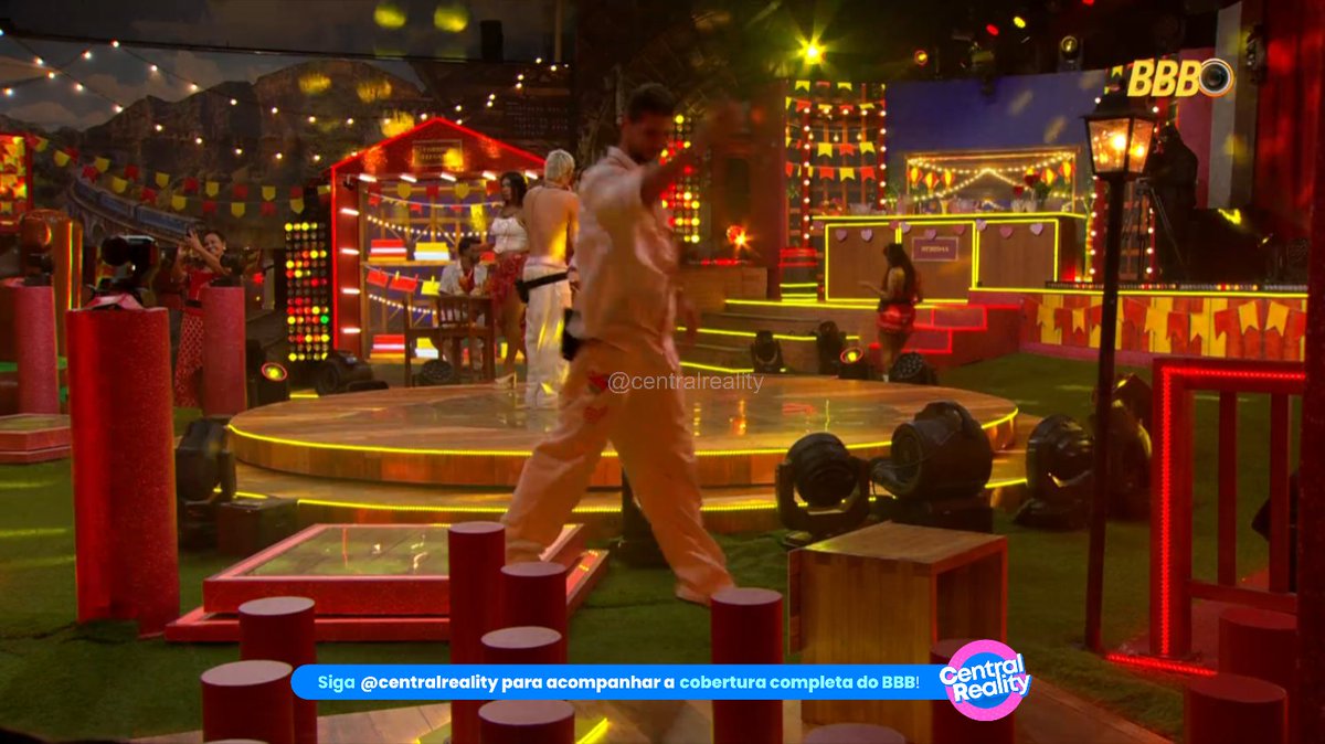 Central Reality tweet media