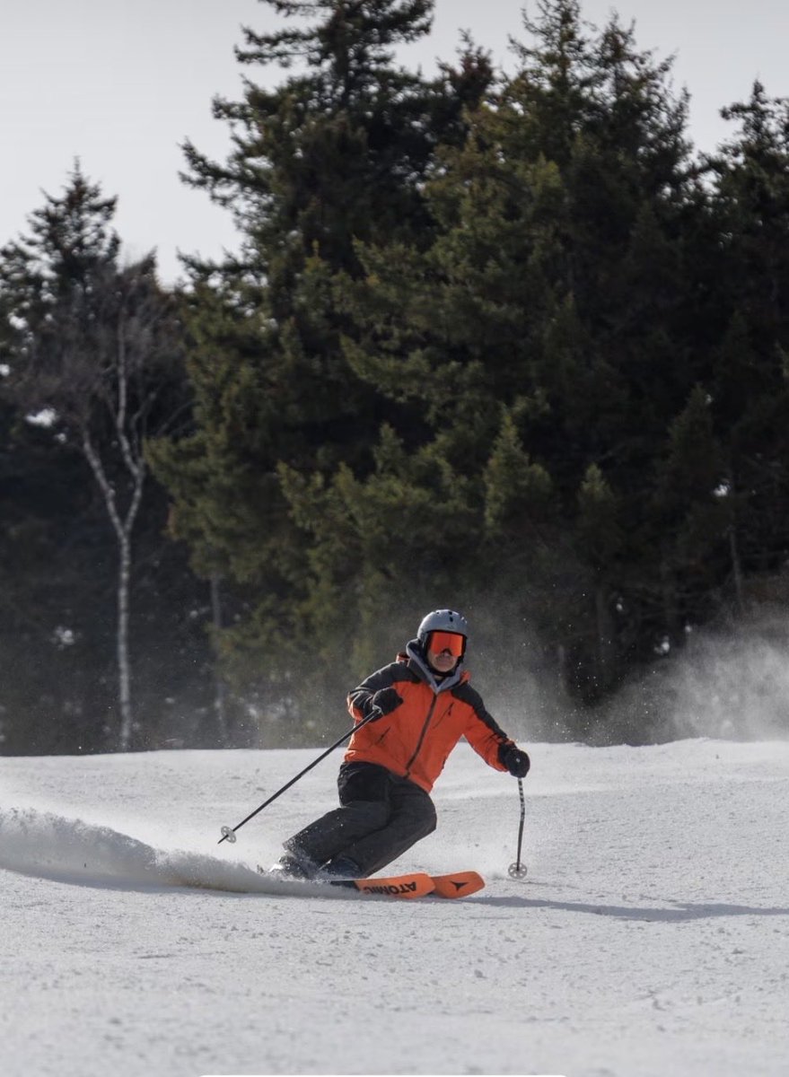 Magic Mountain tweet media