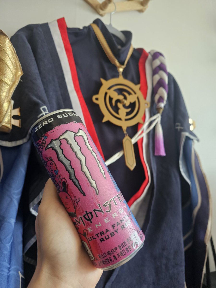 차렛🦈 tweet media