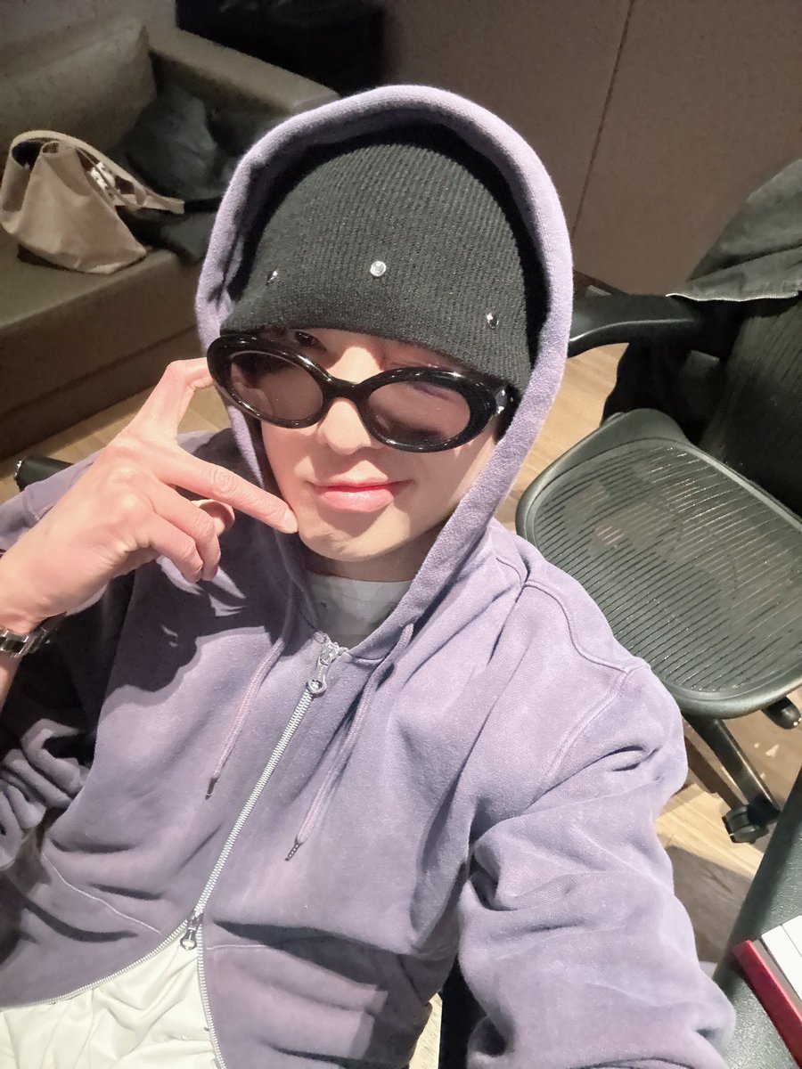 WINNebulaCity's tweet photo. 💚  :  𝗪𝗘𝗩𝗘𝗥𝗦𝗘  - 𝗬𝗢𝗢𝗡 

★ #YOON actualiza su weverse oficial. 

🐥 𝗬𝗼𝗼𝗻: 😎✨😎✨

Cred: WINNER Weverse 

🔖#WINNER #위너 #KANGSEUNGYOON #강승윤 #SEUNGYOON

@official_yoon_ @yginnercircle @yg_winnercity https://t.co/d0kXtC5q8Z