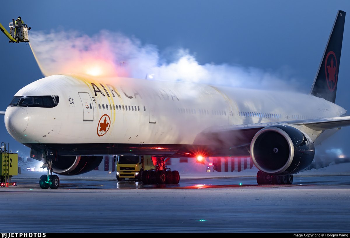 JetPhotos tweet media