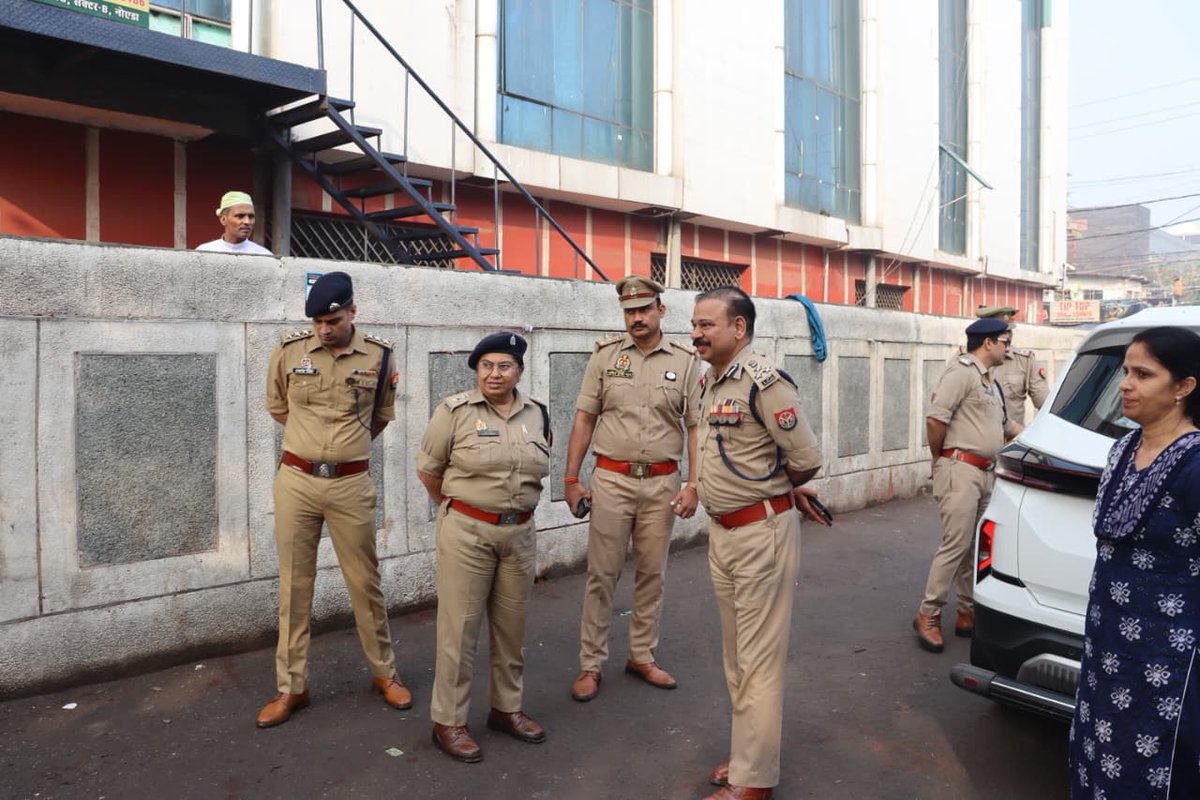 POLICE COMMISSIONERATE GAUTAM BUDDH NAGAR tweet media