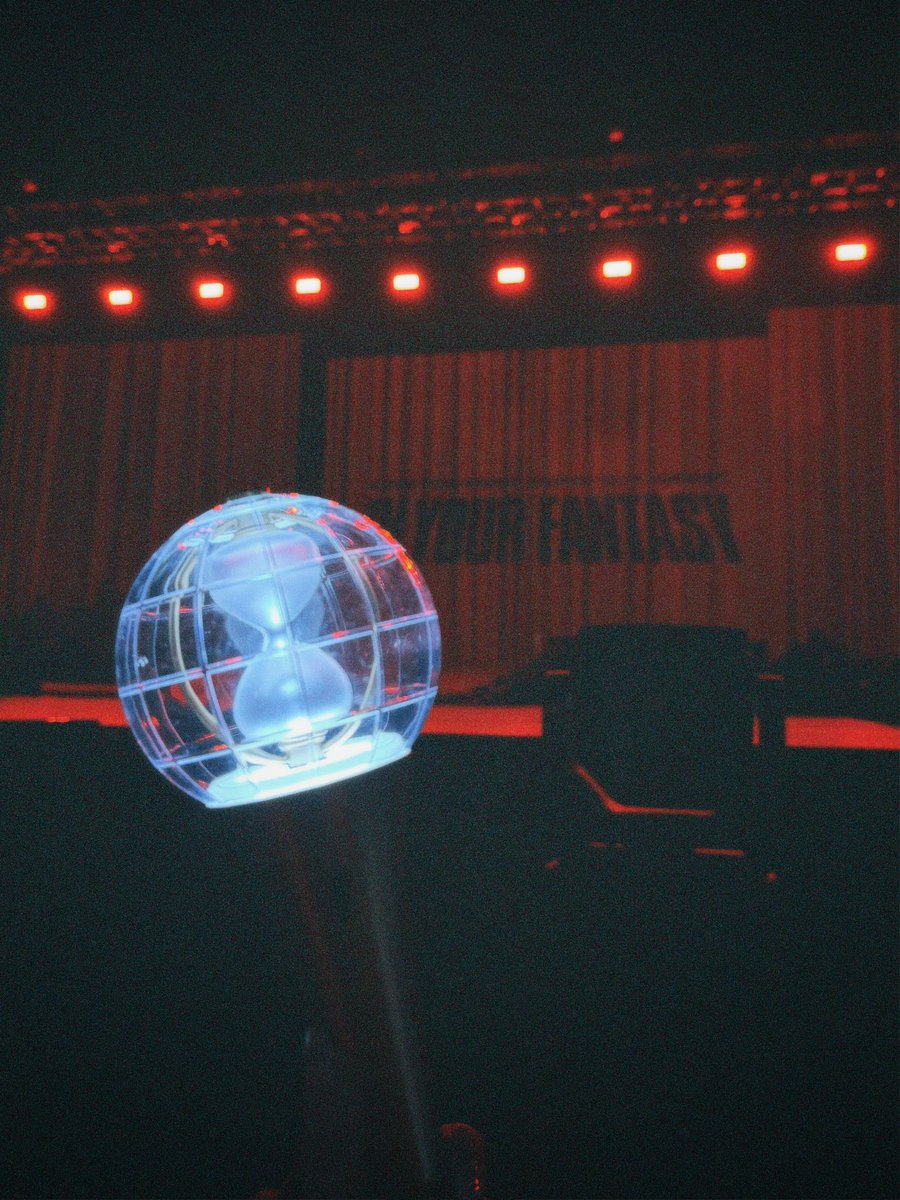minkifx's tweet photo. 3 shows later and she's still not over ateez
#KPopMasterz2
#BreakTheWallinManila
#InYourFantasy_MNL https://t.co/FZFlUvq2pK