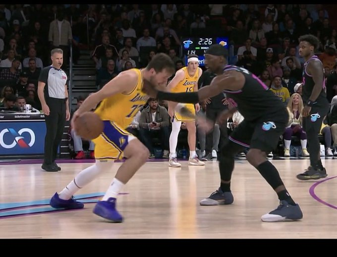 🇪🇸 ⁸ #FerranOut tweet media