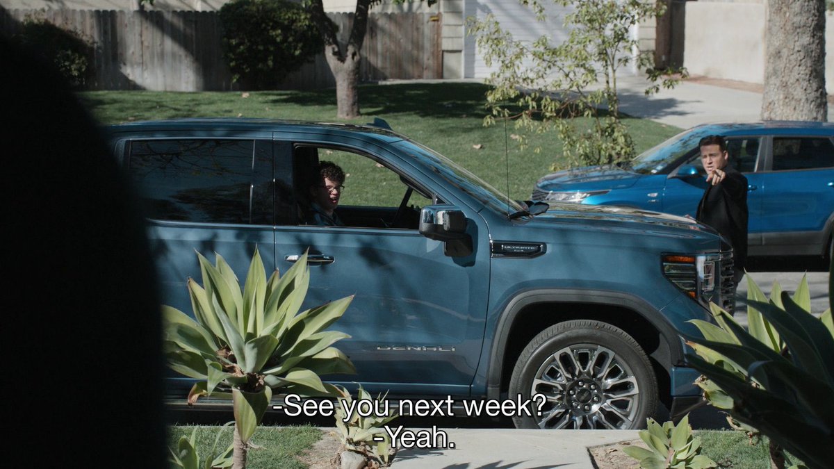 Echo ✨ tweet media