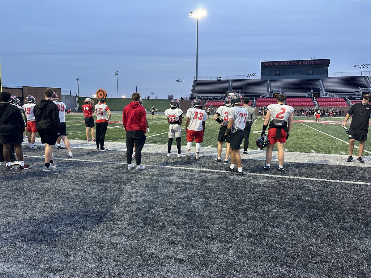 BasingerBrady's tweet photo. Had an amazing day at @IndWesleyan_FB ! Thanks to @CoachJDutton, @Coach_Rode, and @travispalmer7_  for inviting me to come out today. https://t.co/gyrfh35UfD