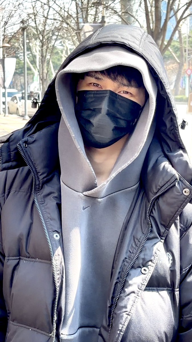 THE MOMENT tweet media