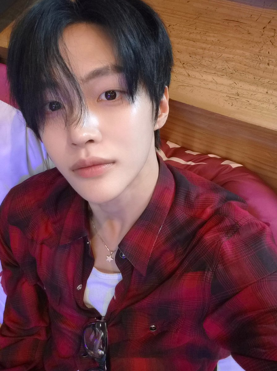 no context wonbin tweet media