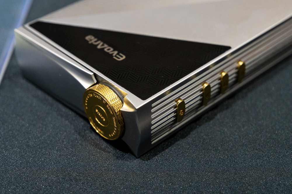 たっくん@e☆イヤホンの社長 tweet media