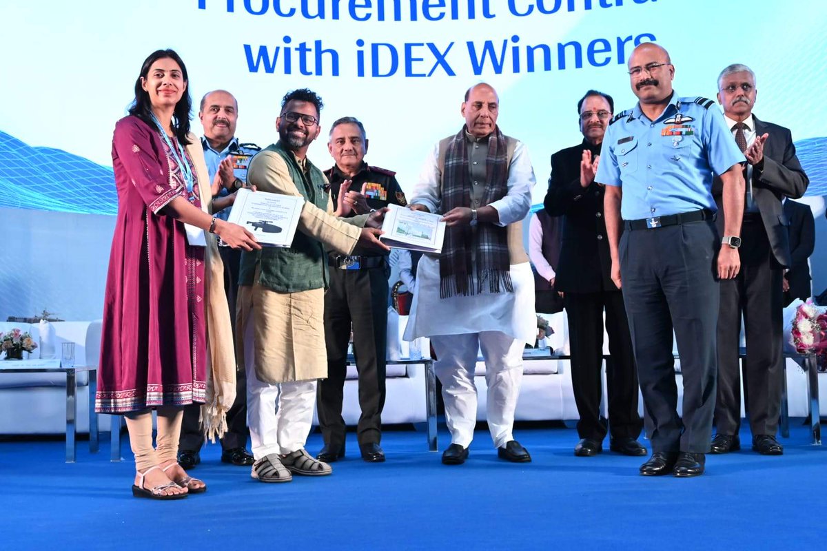 TnInvestment's tweet photo. #Chennai-based Deep-tech company #BigBang Boom Solutions (#BBBS), specialising in defense aerospace and space, has launched its new R&D hub #SHAKTI in #Chennai

- New R&D family will house 200 engineers initially 

- It produces Anti-drone defense systems (including a notable ₹200 crore deal with the Defence Ministry via the iDEX initiative)

#InvestInTN | #TamilNadu 

https://t.co/9bZm6tmAbb