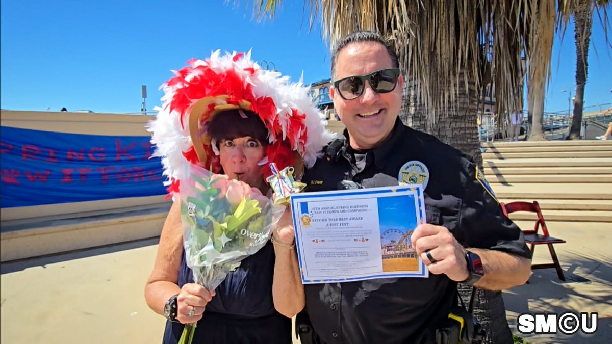 Santa Monica Closeup tweet media