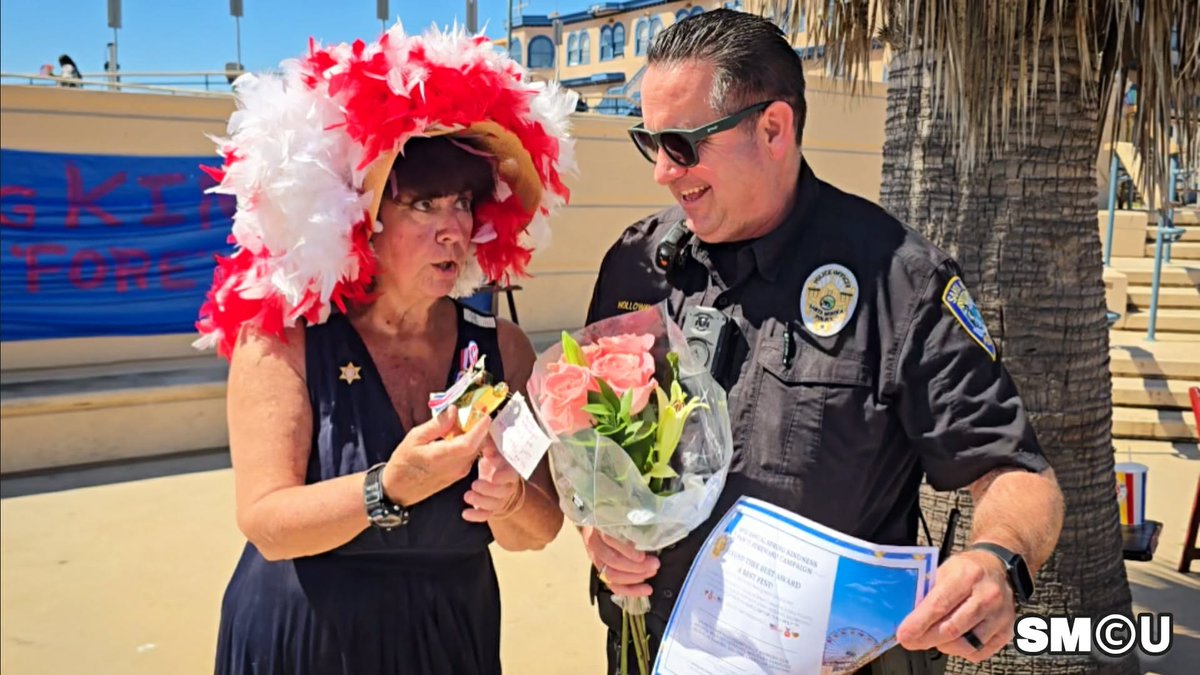 Santa Monica Closeup tweet media