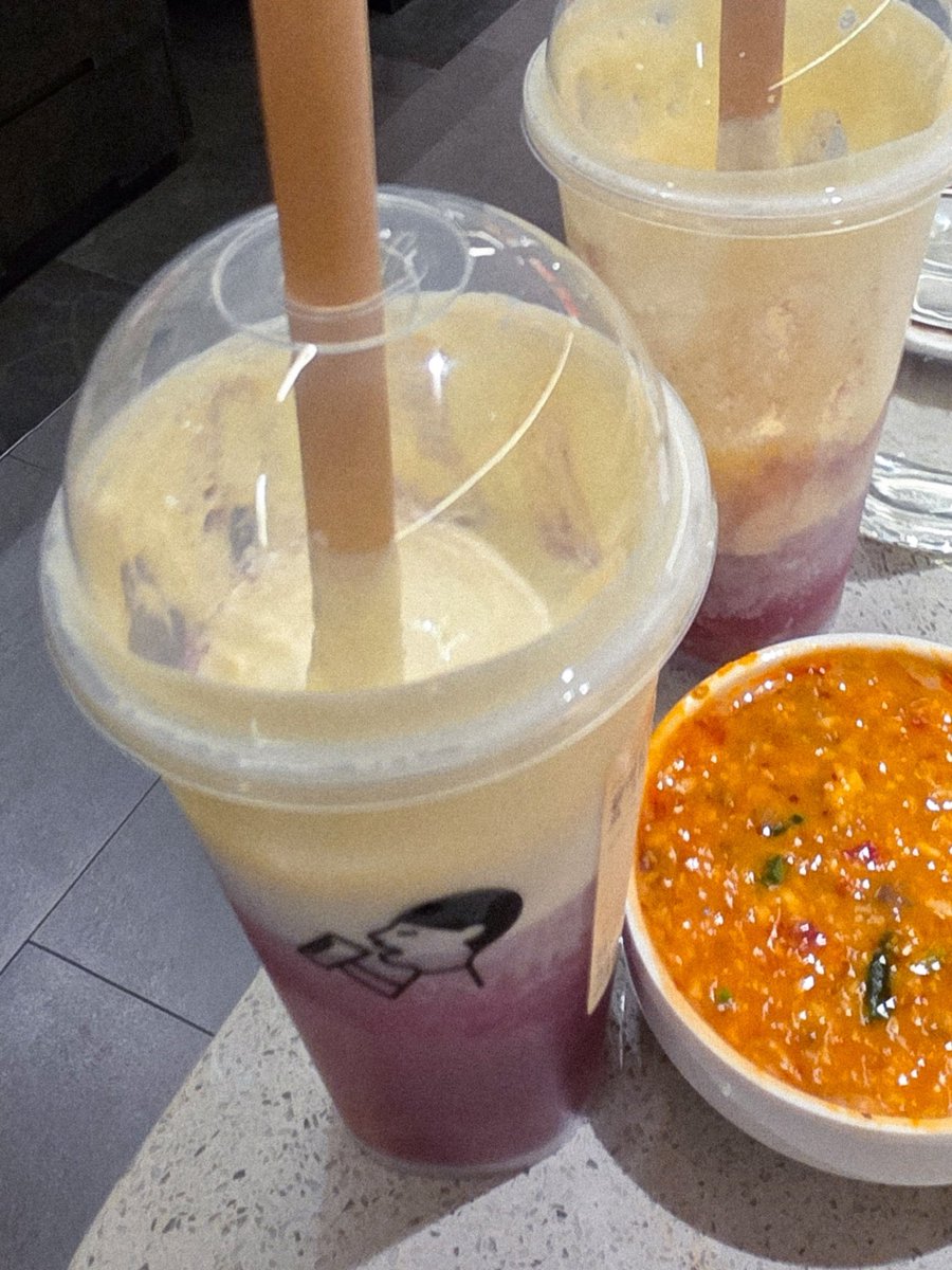 끝나고 먹으미...
예약도 해주고 2시간 기다려주고 헤이티도 사다준 치우?차우?에게 감사 . . .