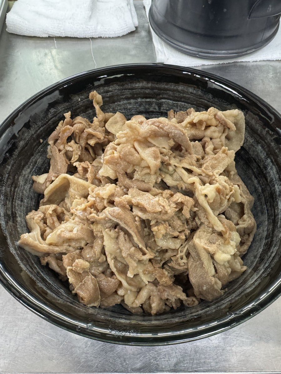 nanaco 🐿 tweet media