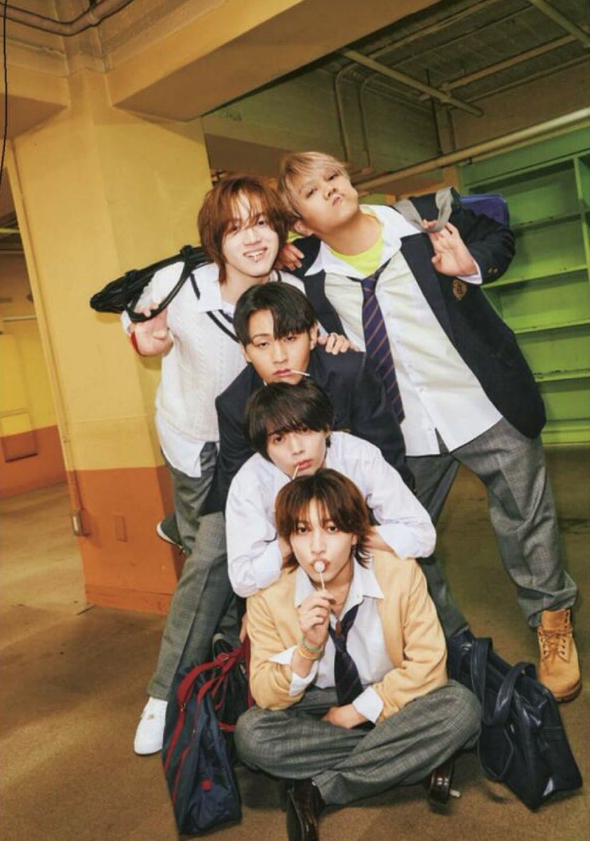neemzyu's tweet photo. クラスの一軍男子のきてれつ https://t.co/BLMxRqHIIl