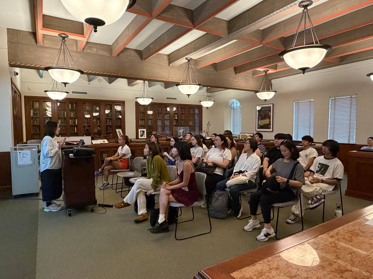 USCKSI's tweet photo. The K-Trail recap is here! 👣🇰🇷

This was an immersive walk through USC’s Korean heritage, exploring historic sites, community spaces, and the stories that connect them

Thank you to everyone who joined us for a meaningful day of learning and reflection!

#USC #KoreanStudies #KSI https://t.co/mxrzVDcgrX