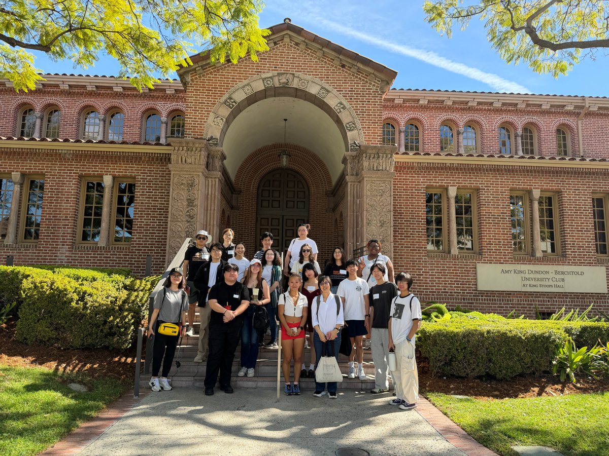 USCKSI's tweet photo. The K-Trail recap is here! 👣🇰🇷

This was an immersive walk through USC’s Korean heritage, exploring historic sites, community spaces, and the stories that connect them

Thank you to everyone who joined us for a meaningful day of learning and reflection!

#USC #KoreanStudies #KSI https://t.co/mxrzVDcgrX