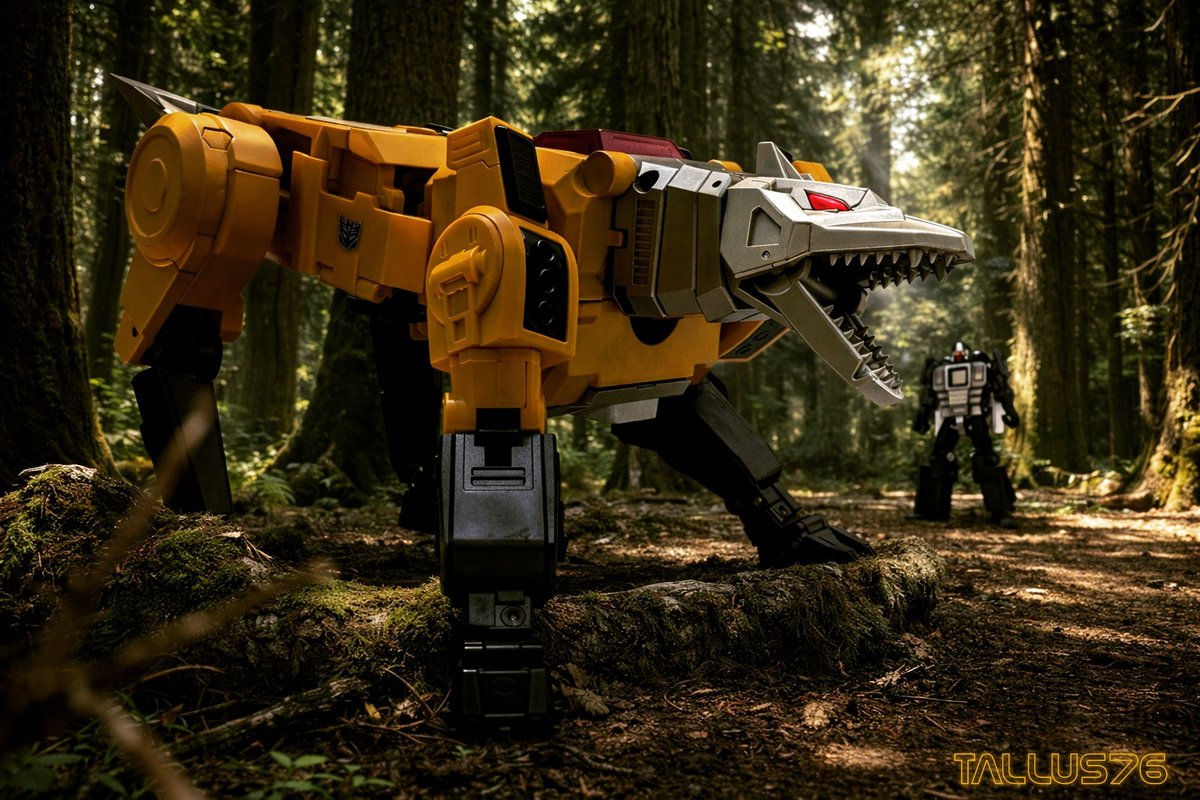 Tallus76photos's tweet photo. #altmodeweek day 21 March 2026
#Transformers #MasterpieceTransformers #MPWeirdwolf
Fanstoys FT-18 Lupus https://t.co/fnbWigaabh