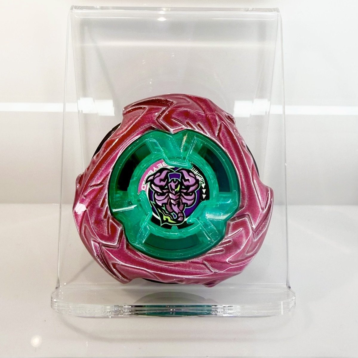 BEYBLADE BAR TOKYO」では本日情報解禁されたばかりの 「ストーム