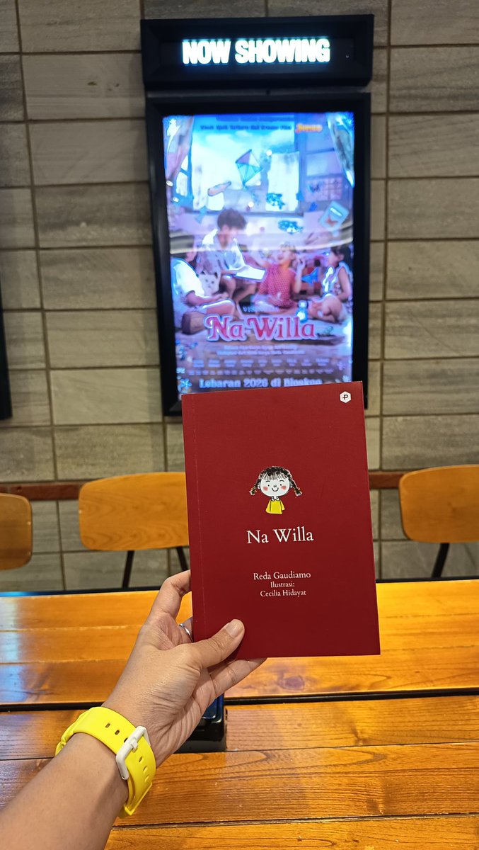 tiaratirro's tweet photo. Sekelebat review tentang film dan buku Na Willa. Belum pernah nonton film yg sparknya masih kerasa sampai beberapa hari setelahnya. Apakah aku buzzer Na Willa sekarang??? Terima kasih sajian lebarannya @Adriandhy! https://t.co/val9Bc8AbA
