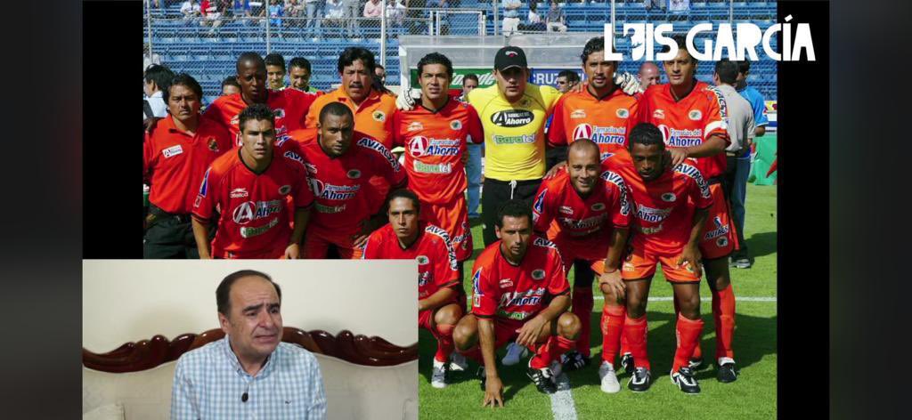 roger_parka's tweet photo. @medranoazteca aquí está Didi creo a un lado de cabañas, en un reportaje tuyo de equipos desaparecidos, también está mi amigo Chuy Gutiérrez https://t.co/3uVzpHmEjq